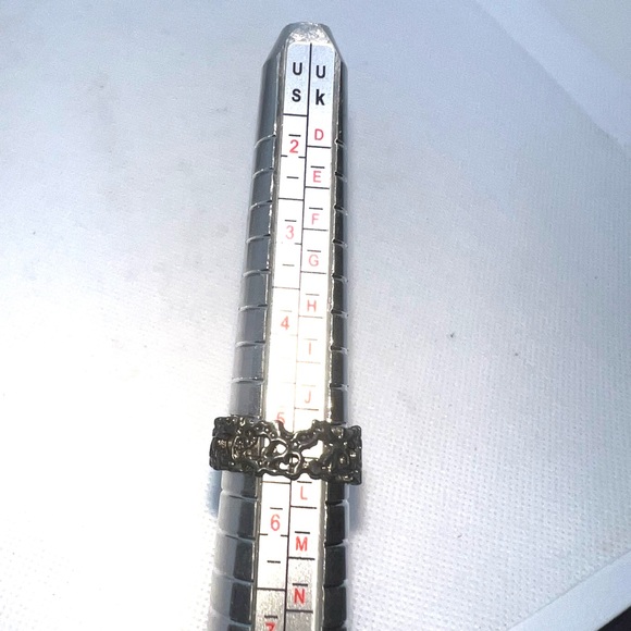 Silver Textured Ring‎ - Picture 2 of 2